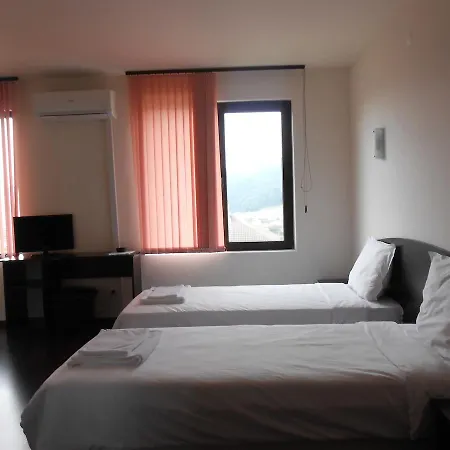 Hotel Enchevi Kirkowo