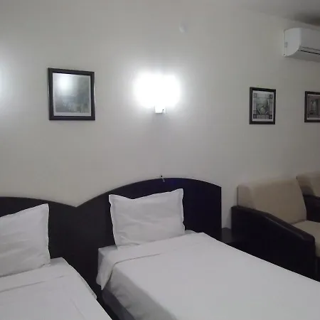 Enchevi Hotel Kirkowo