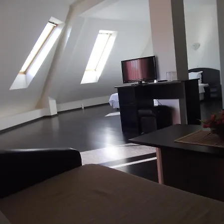 Enchevi Hotel Kirkowo