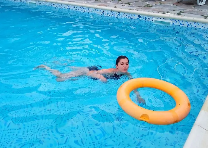 Отель Enchevi 2*